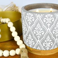 Load image into Gallery viewer, Bourbon Royalty Large Gray Candle
