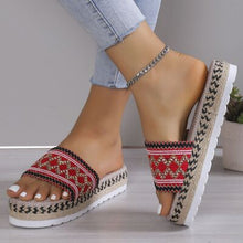 Load image into Gallery viewer, Geometric Weave Platform Sandals
